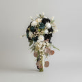 Bride’s cascading bouquet