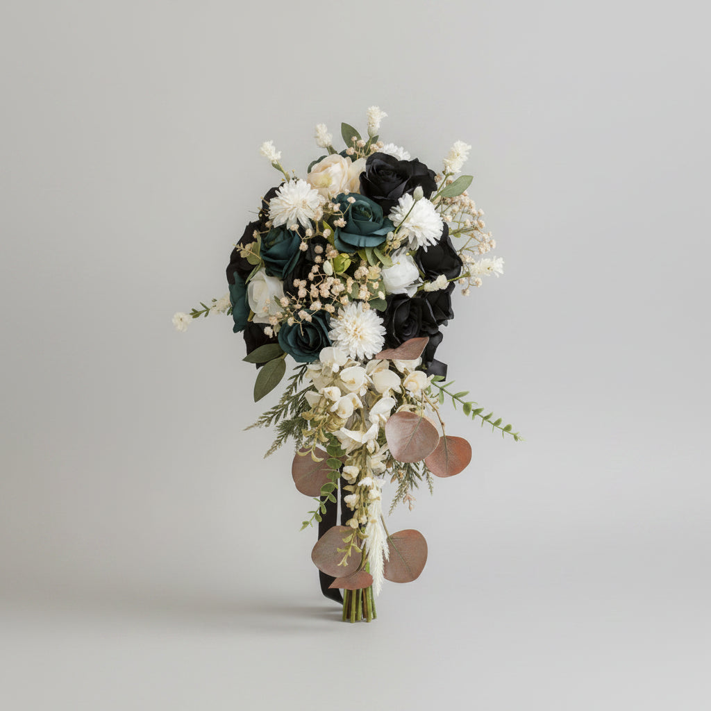 Bride’s cascading bouquet